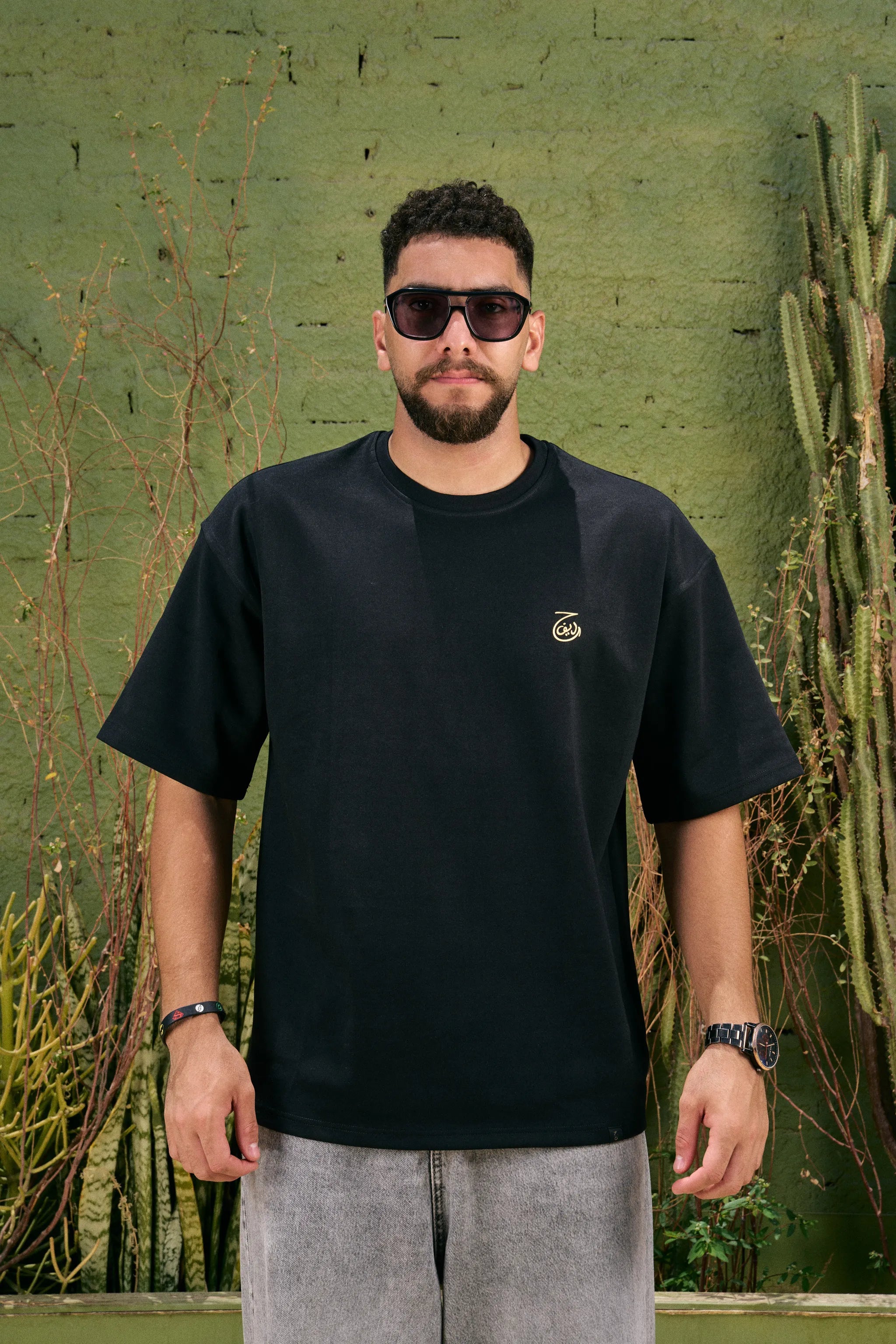 Black Essential Oversized Tee